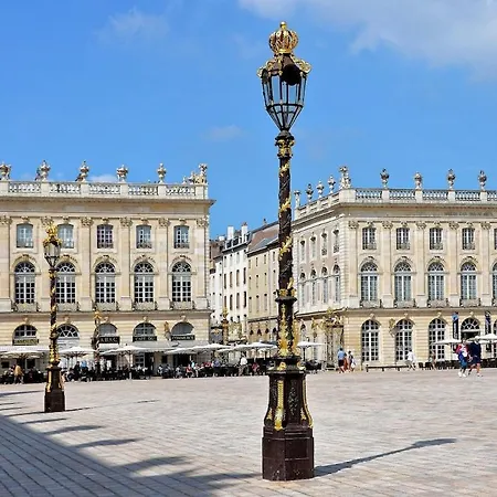 Duplex - Hyper Centre - 44m2 - Proche Place Stanislas Apartamento